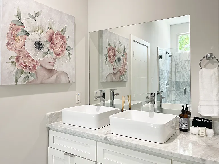 8718 Boundbrook Ave — Photo 24