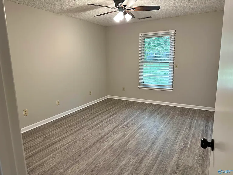 108 Brass Oak Dr — Photo 8