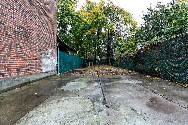 Sold by Keystone Realty USA Corp | media 17