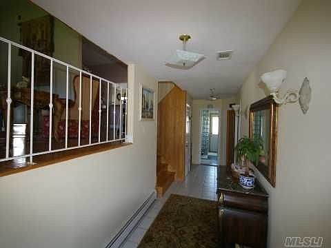 2nd image of 7 Starling Ct