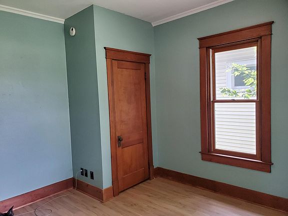 5th image of 2065 S Preston St