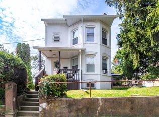 68 Mohawk Ave, Hawthorne, NJ 07506