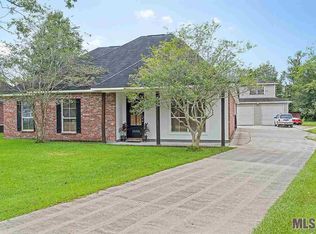 39353 Woodrun Cir, Gonzales, LA 70737