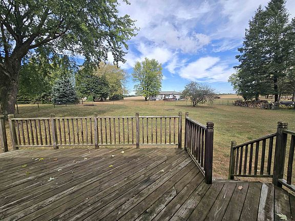 3rd image of 26930 Madlyn Dr