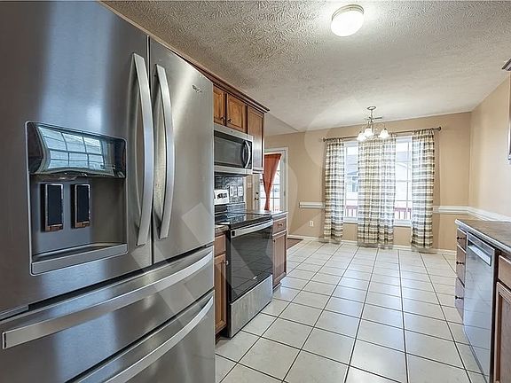3rd image of 1476 Aultroy Dr
