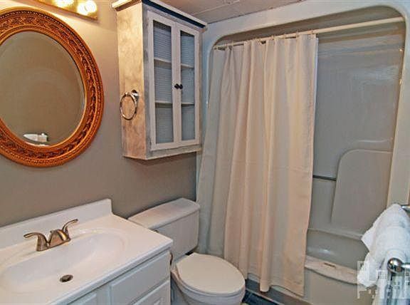4th image of 1615 S Lake Park Boulevard #1011