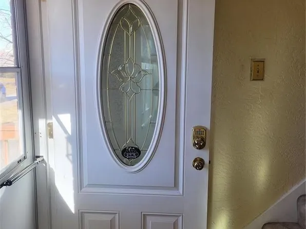 10161 Squire Meadows Dr APT F, Saint Louis, MO 63123