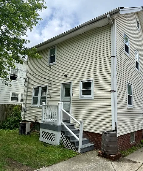 3370 Lownesdale Rd — Photo 3