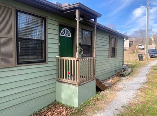 2719 Oak Grove Rd, Rocky Top, TN 37769