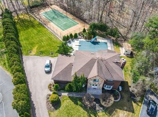 49 Snowdrop Dr, New City, NY 10956
