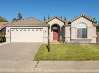 9373 Castleview Dr, Elk Grove, CA 95758
