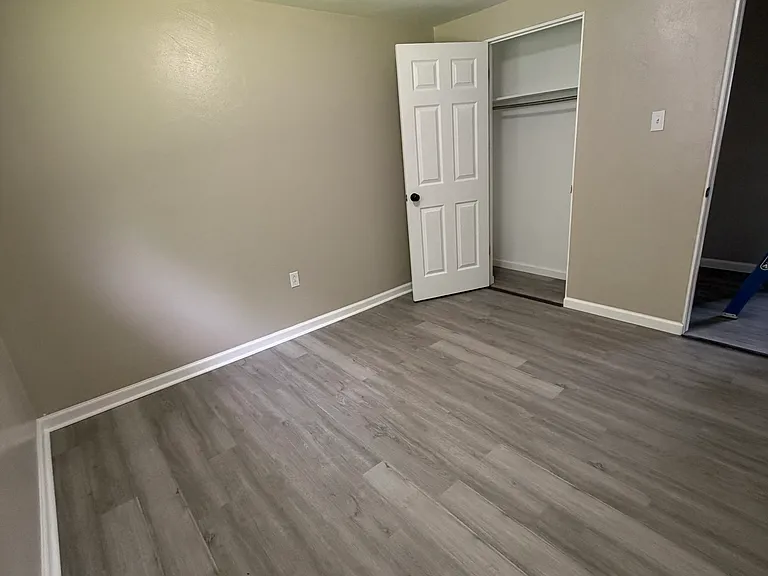 522 Willow Ave — Photo 14