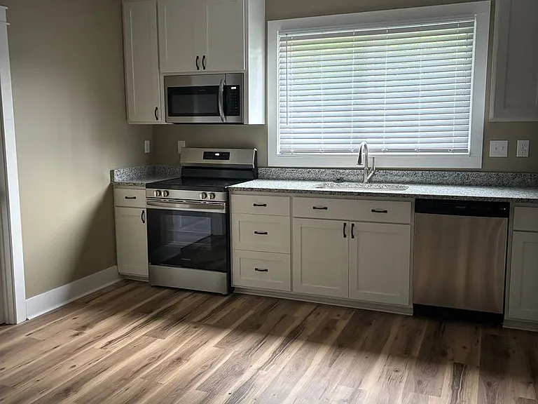225 Camp Rd — Photo 12