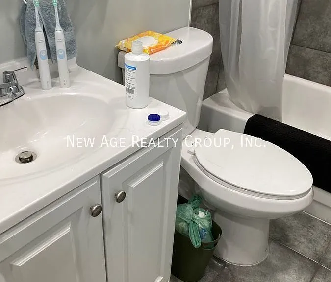 1236 S 10th St #2 — Photo 8