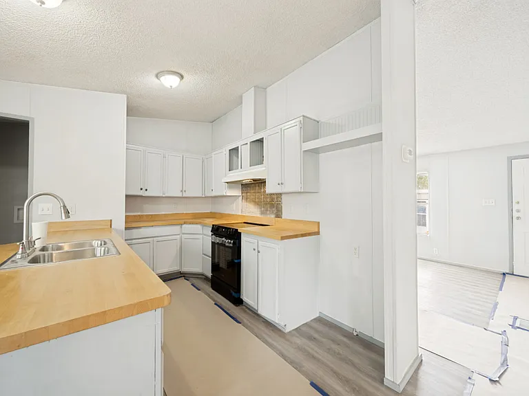 6205 N Highland Cir — Photo 9