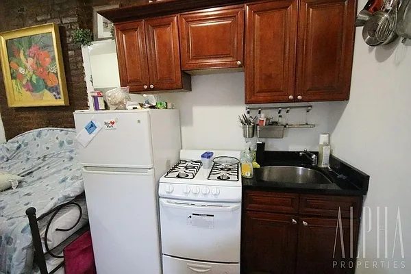 Rented by Alpha Properties NYC I LLC | media 36