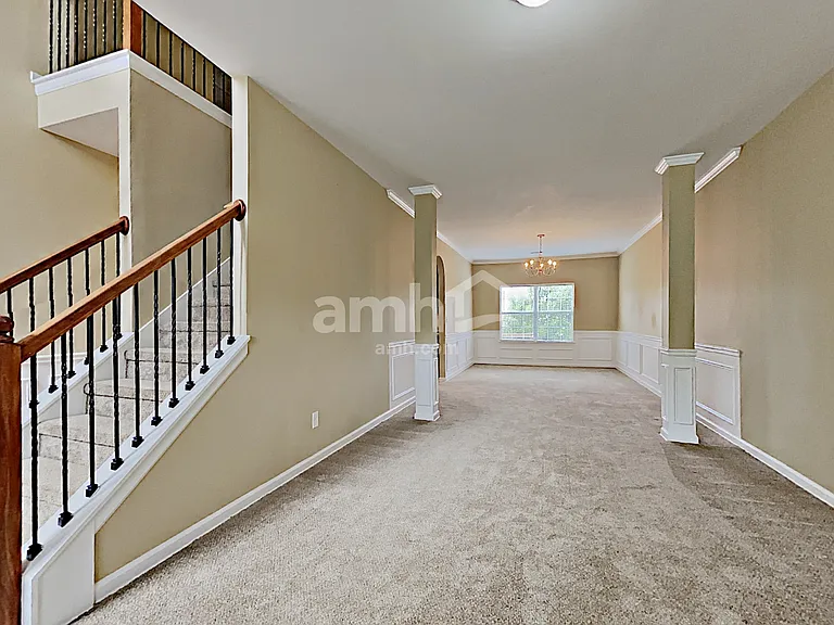 4975 Hopewell Manor Dr — Photo 6