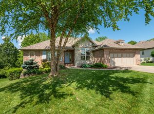 710 Brook Forest Rd, Nixa, MO 65714