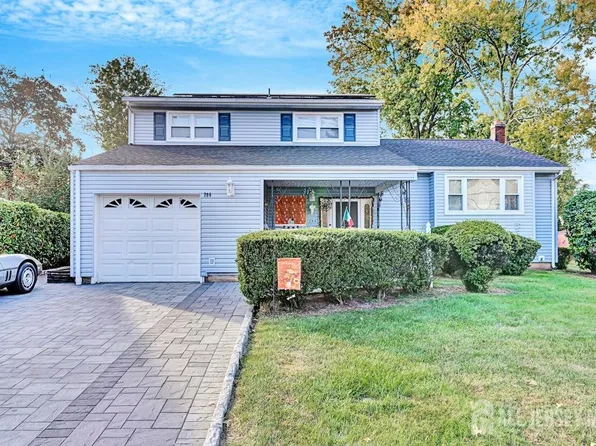 284 Harris Ave, Middlesex, NJ 08846