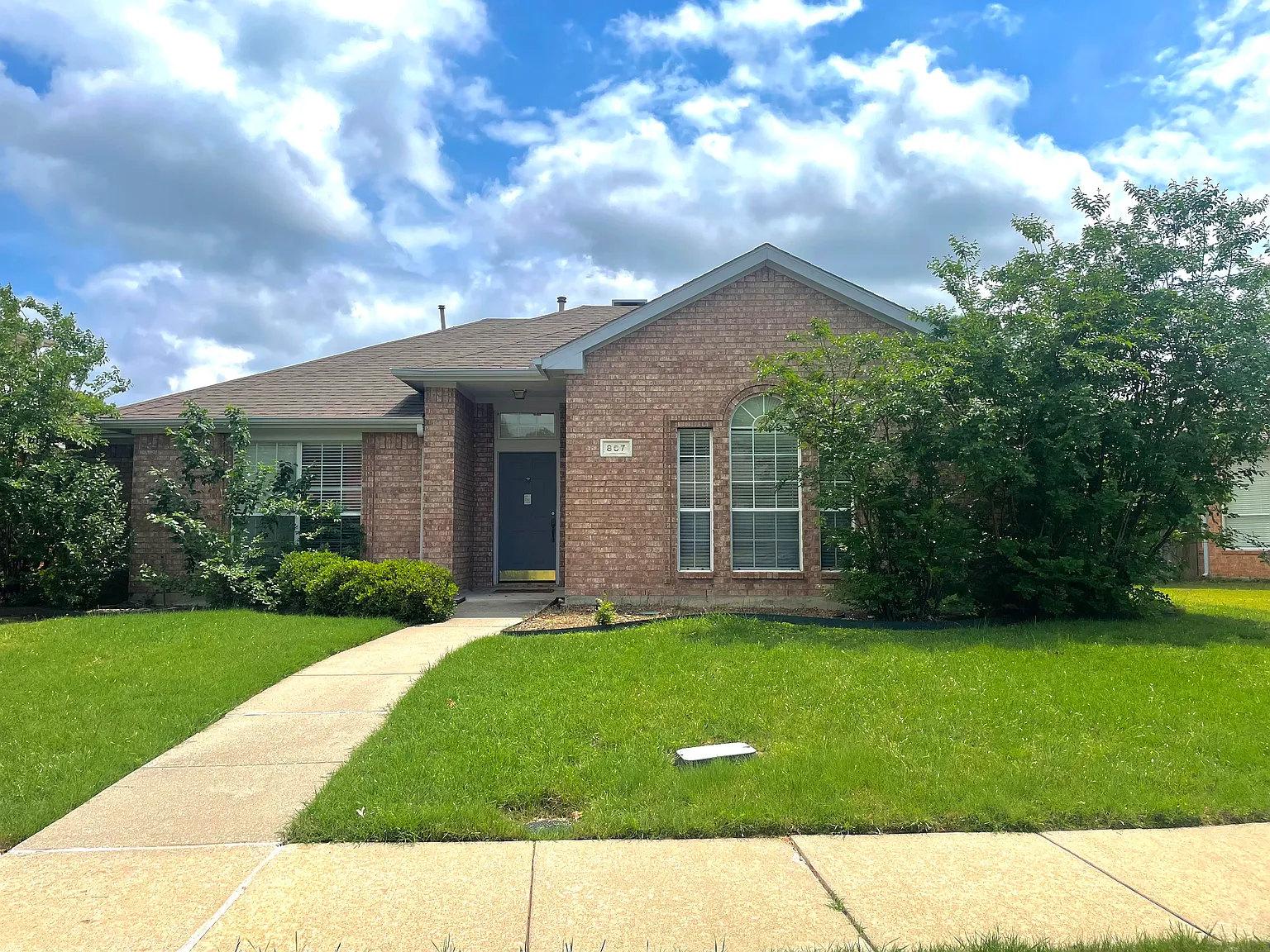 3 bed, 1531 sqft, $2,300 — Photo 1