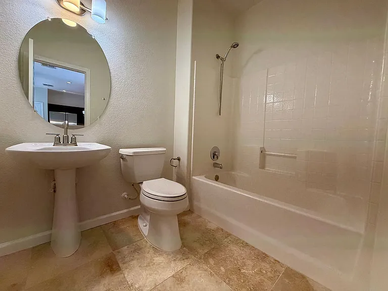 704 Peachy Canyon Cir #202 — Photo 40