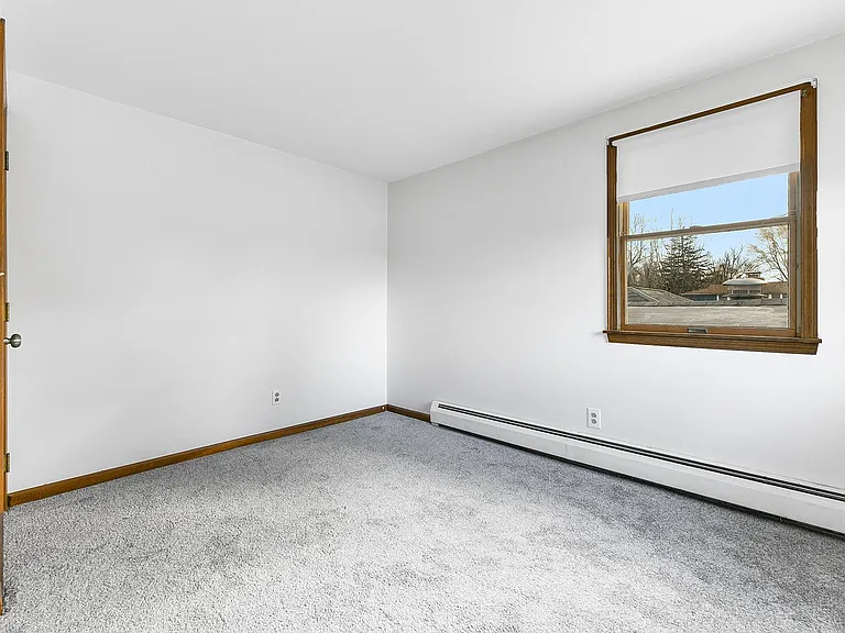 92 Gordon St — Photo 14