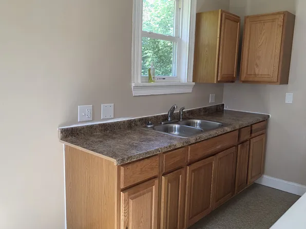 382 Orchard St, Sharon, PA 16146