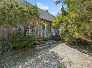 32 Surf Dr, Amagansett, NY 11930
