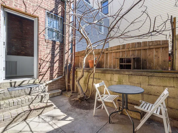 342 Leonard Street image 5 of 5