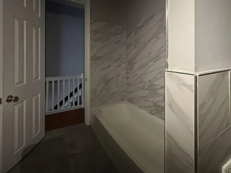 459 Winona St — Photo 3