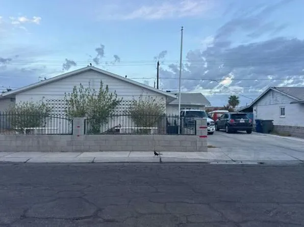 821 E 26th Pl, Yuma, AZ 85365