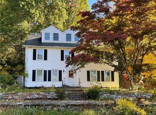 9A Maple St, Weston, CT 06883