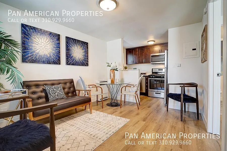 424 E Truslow Ave — Photo 2