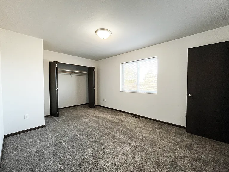 Pineview Townhomes — Photo 11