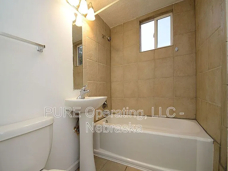 612-616 N 46th St #612-06 — Photo 7