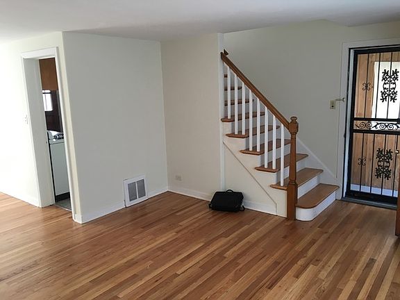 5th image of 11343 S Avenue L