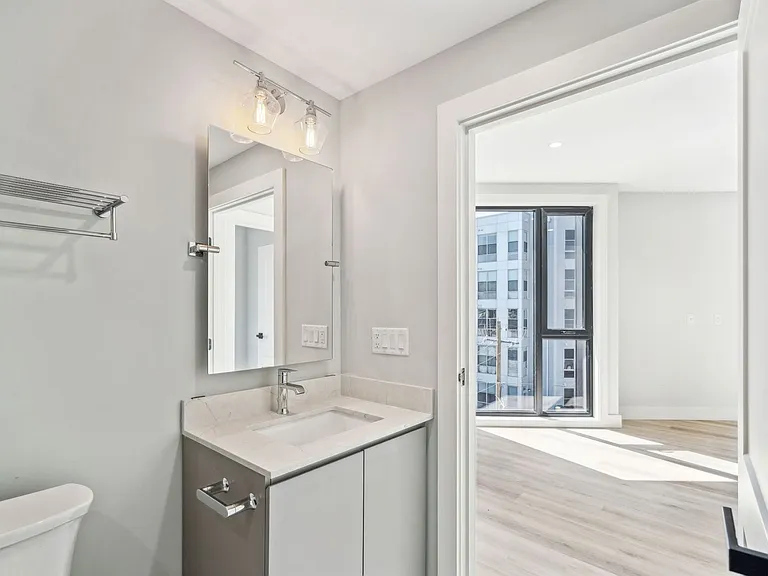 Triad Apartments: Brand New near Drexel & Penn — Photo 49