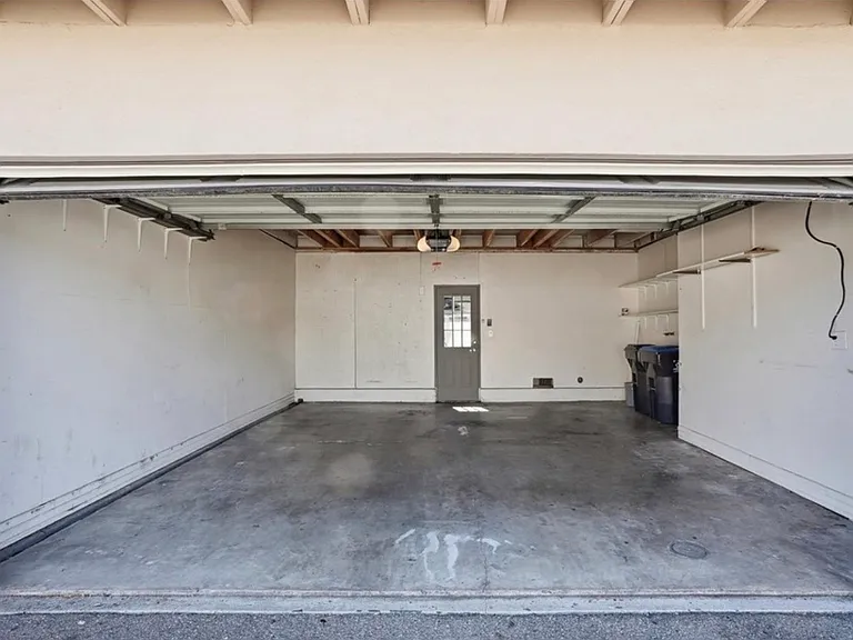 531 W Alton Ave — Photo 10