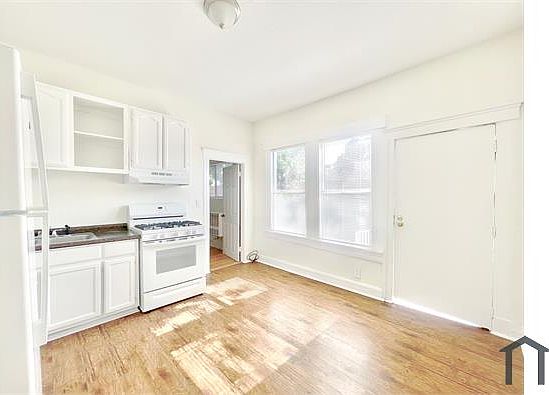 2nd image of 1794 W 24th St #D