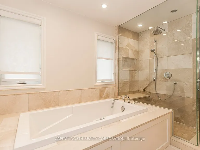 4 Prescott Ct — Photo 28