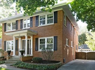 589 Lakeview Ter, Glen Ellyn, IL 60137