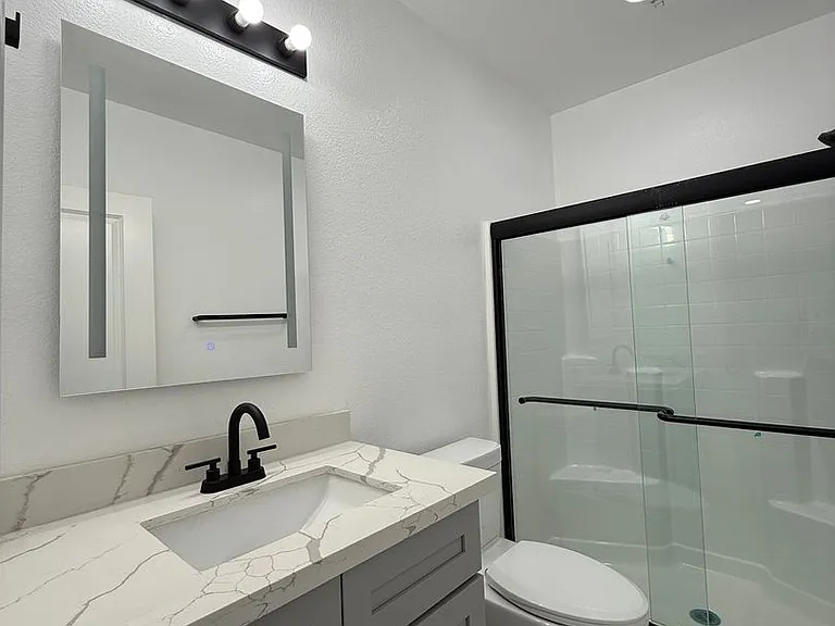 16220 Arrow Blvd — Photo 24