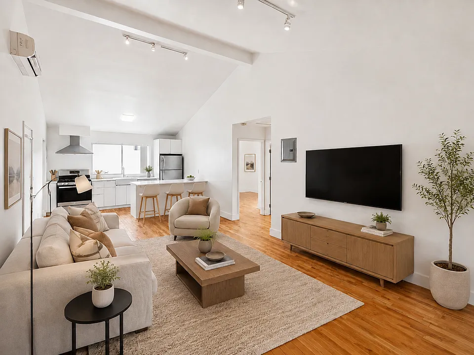 2703 Bellevue Ave #4