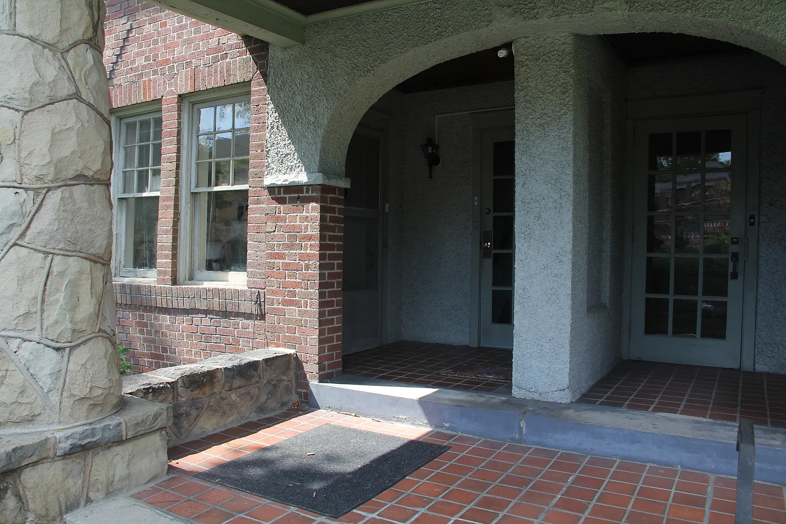5869 Northumberland St photo 1