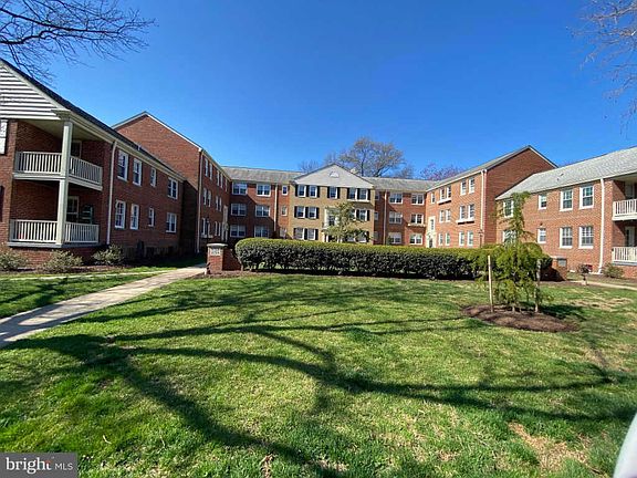 2nd image of 6715 W Wakefield Dr Suite C1