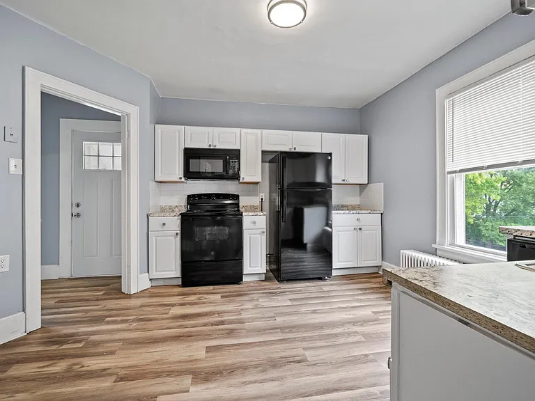 64 W Winter St #1 — Photo 10