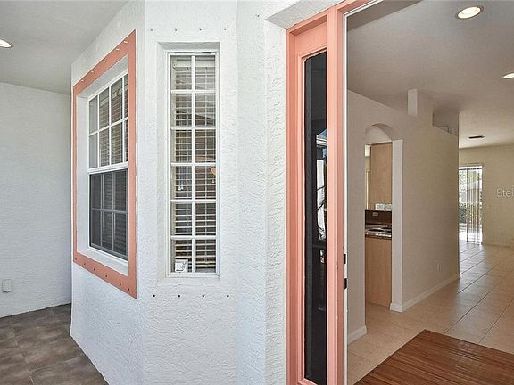 5th image of 5999 Kovner Ln