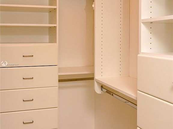 4th image of 4000 N Cypress Dr APT 204