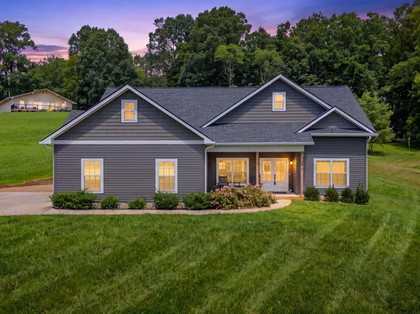 209 Semore Dr, Jonesborough, TN 37659