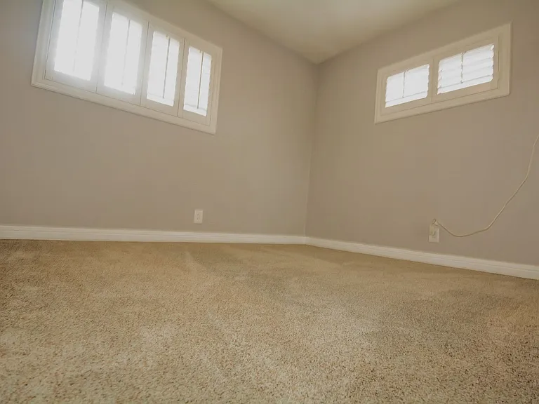 11433 Littchen St — Photo 21